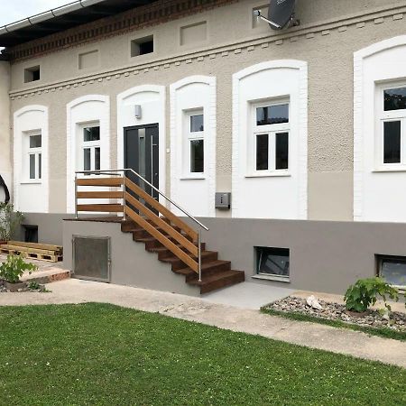 ラー・アン・デア・ターヤーRiesling House Laaアパートメント エクステリア 写真